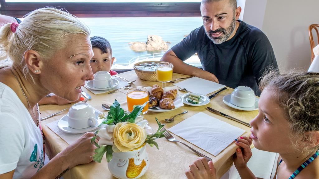 Hotel La Caletta Torre dei Corsari Kültér fotó