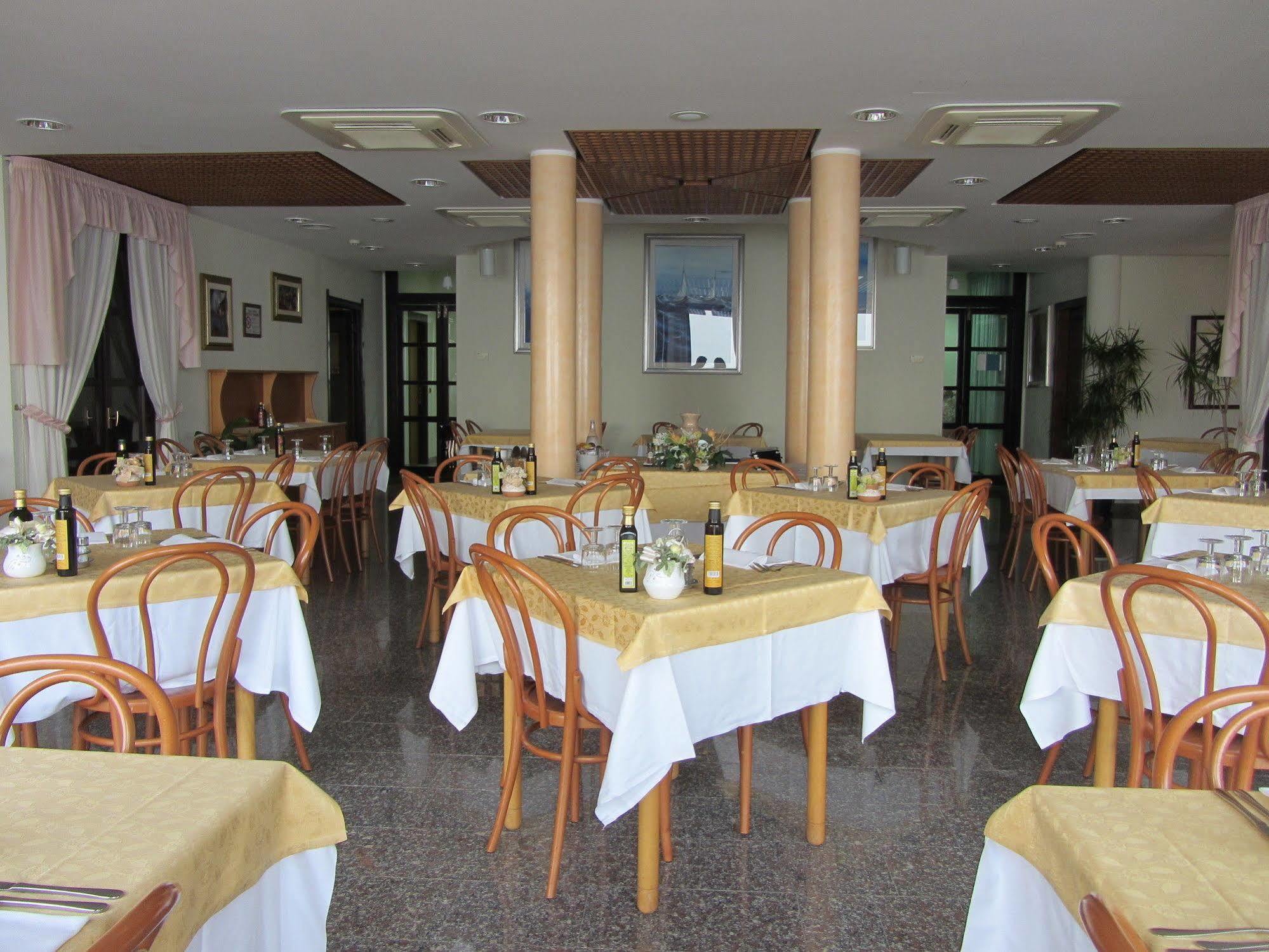 Hotel La Caletta Torre dei Corsari Kültér fotó